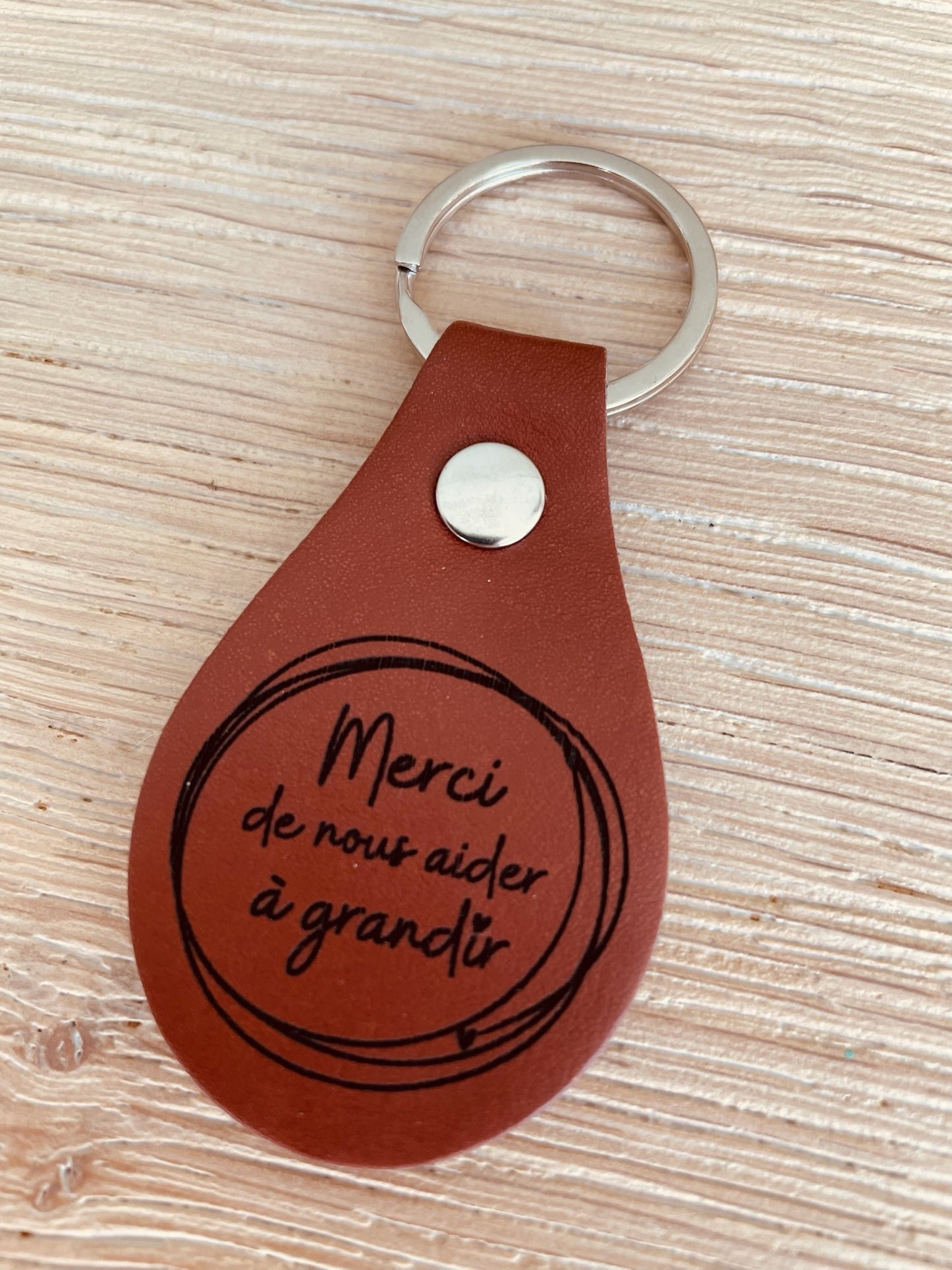 Porte clé cuir coloré