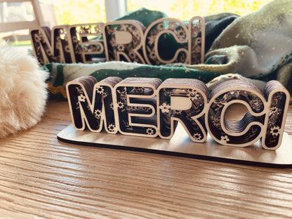 Décoration bois "Merci"