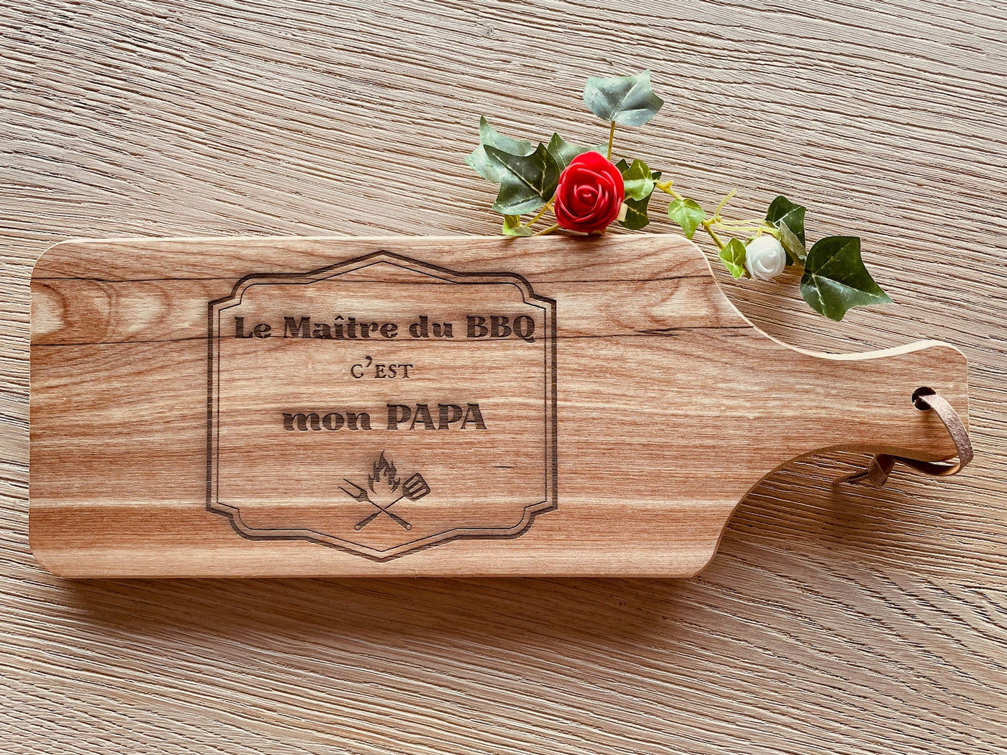 Planche rectangulaire olivier avec manche