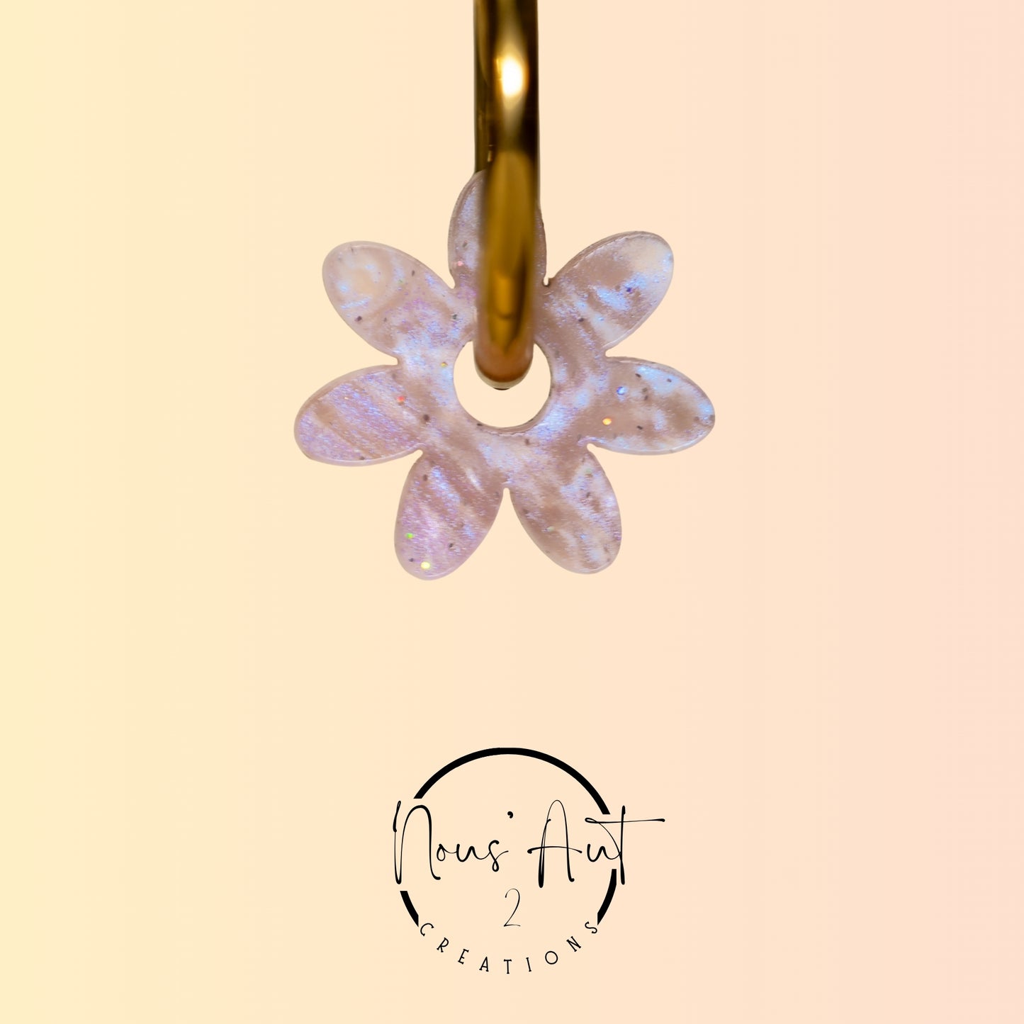 Pendentif enfant Fleur en acrylique Blush Nous’Aut 2