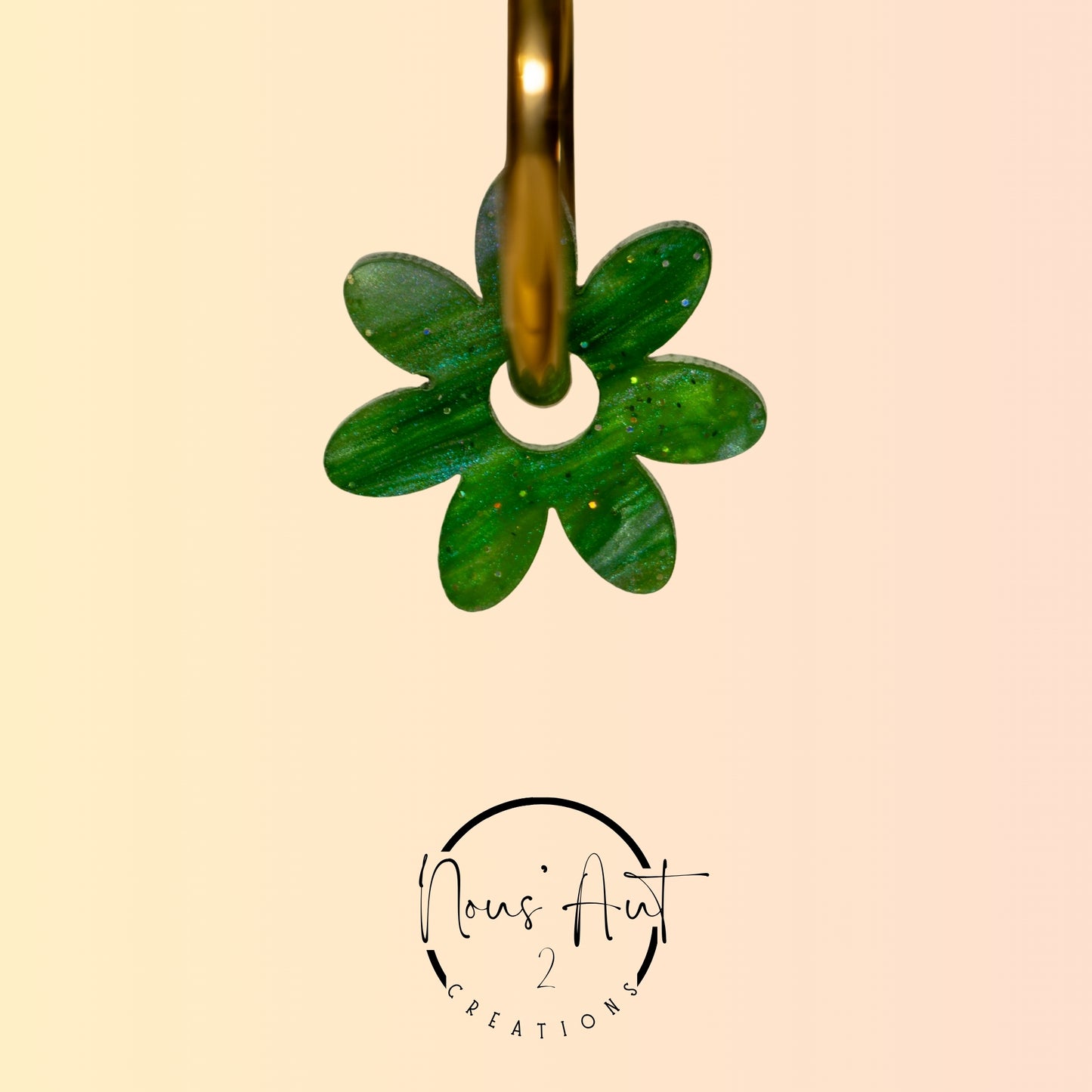 Pendentif enfant Fleur en acrylique Cadmium Nous’Aut 2